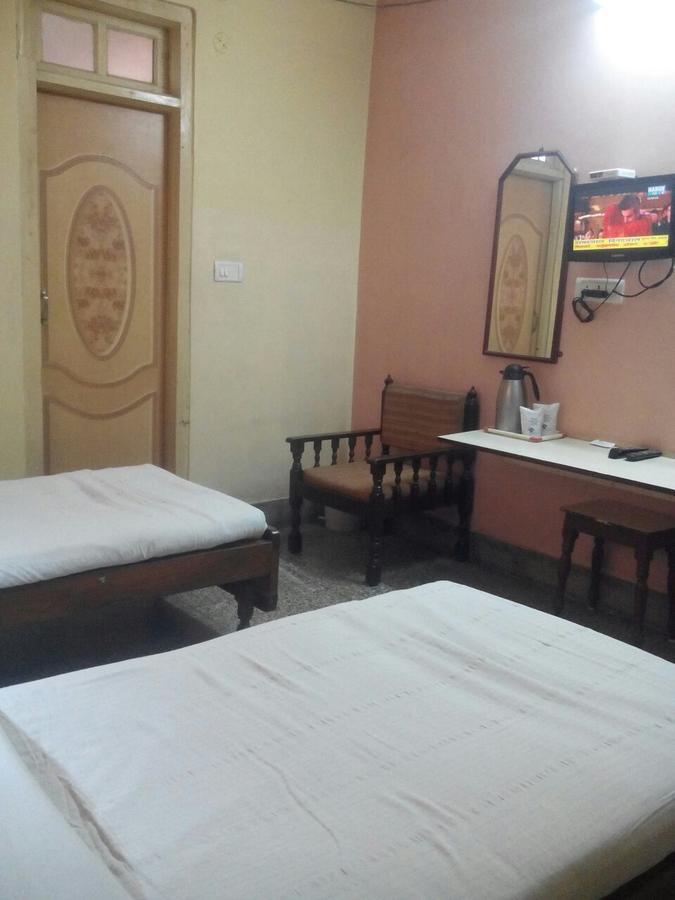 Hotel Shree Pushpak Raigarh Extérieur photo